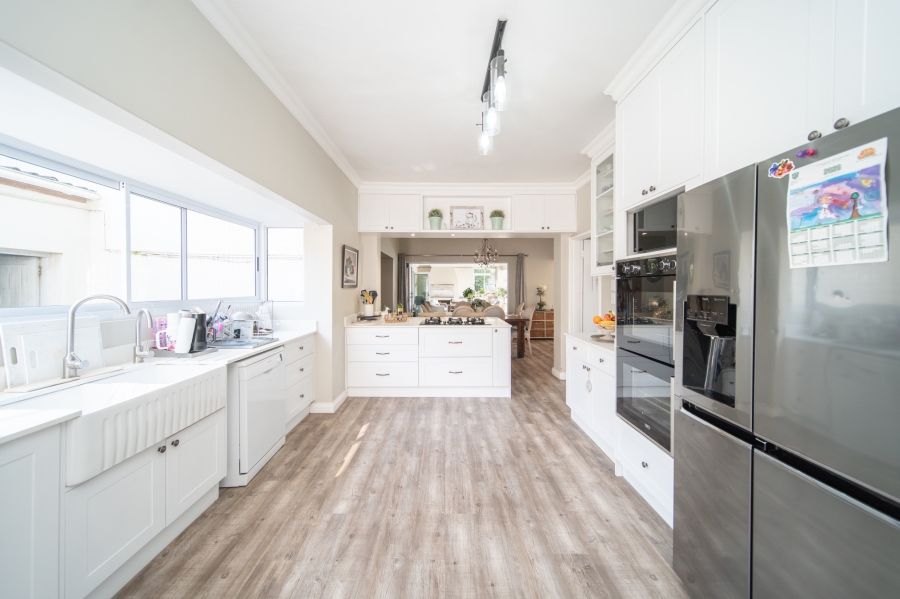 5 Bedroom Property for Sale in Selborne Eastern Cape